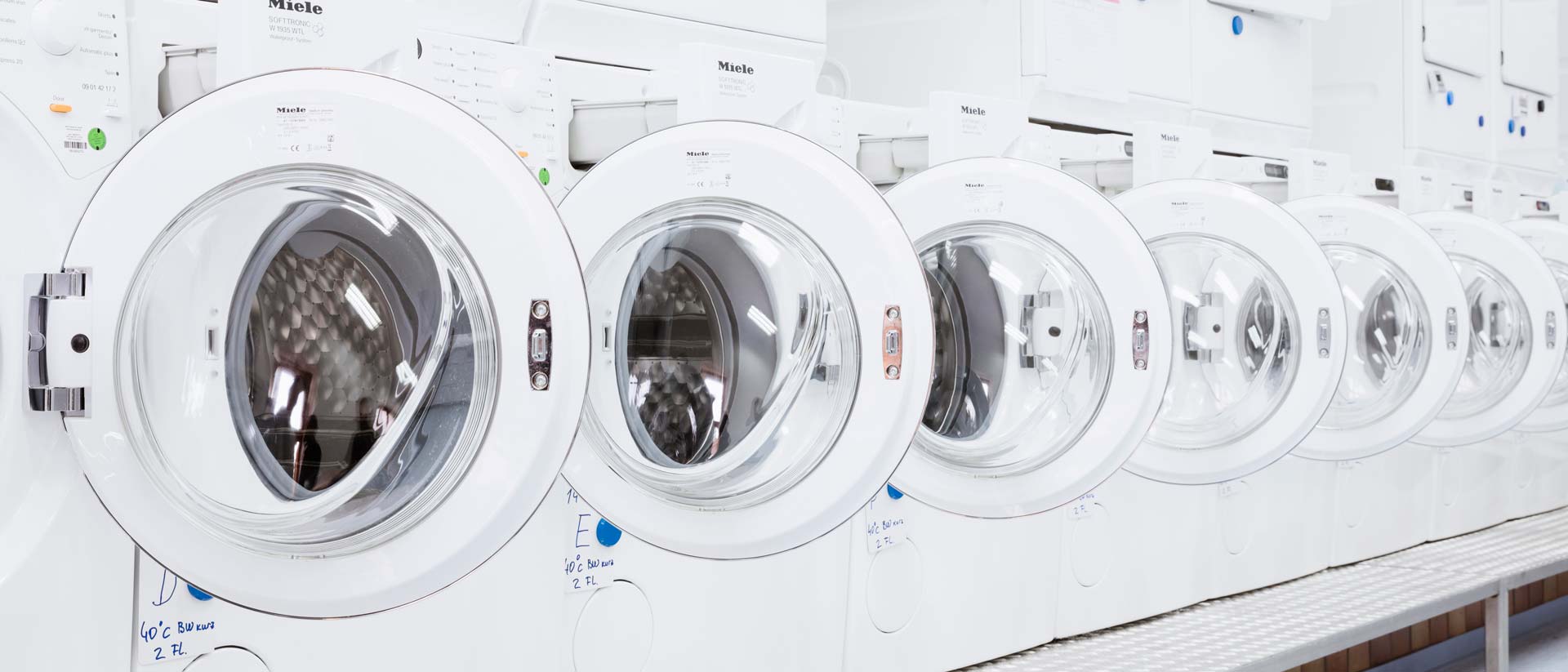 Laundry machines in Hohenstein Lab